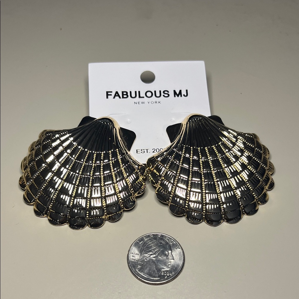 Costume Gold Shell Earrings